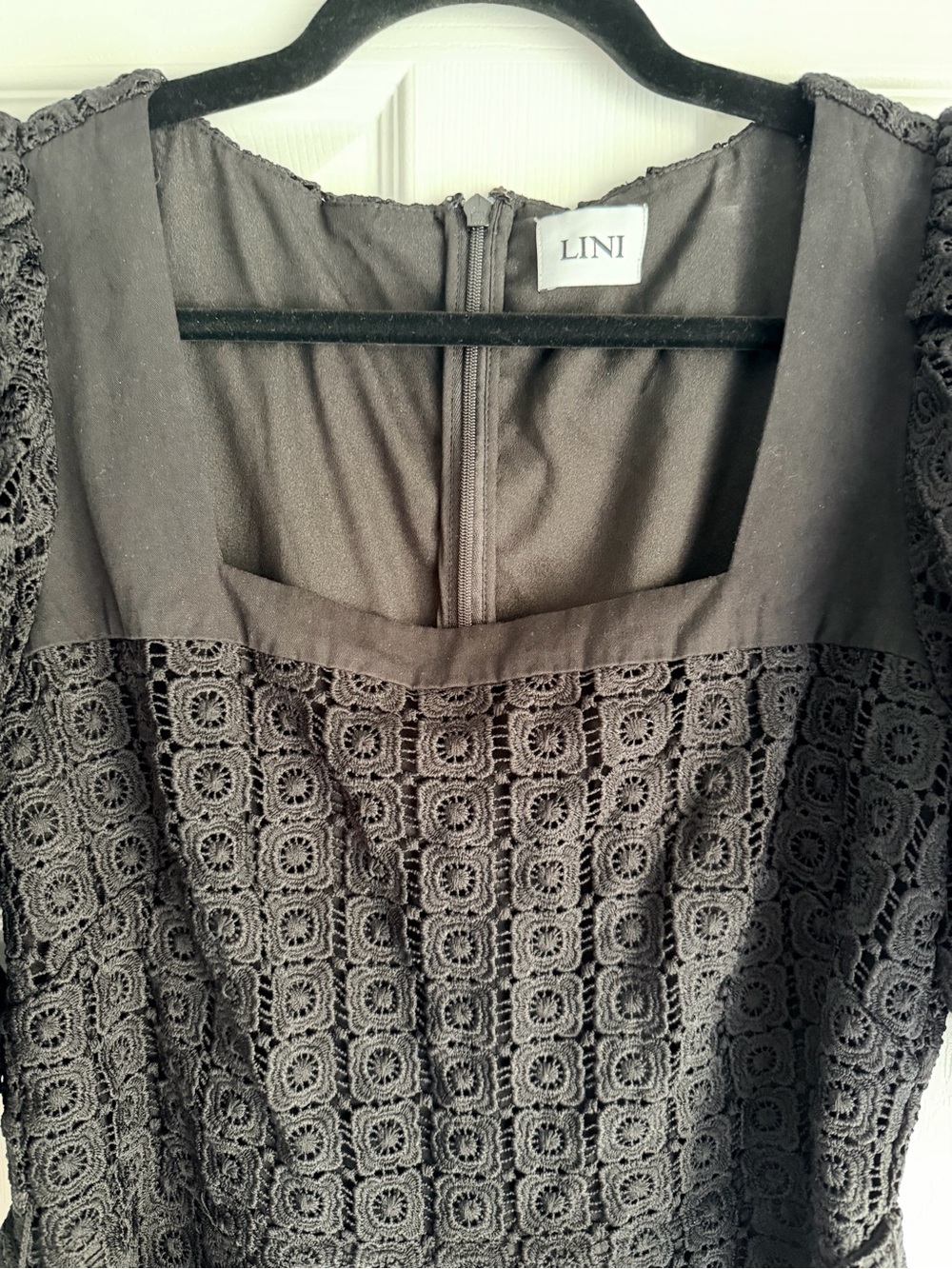 Black Eyelet Puff-Sleeve Jumpsuit M - Picture 6 of 10